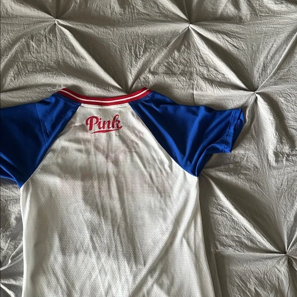 PINK Victoria's Secret Exclusive MLB Collection Top - Picture 3 of 3